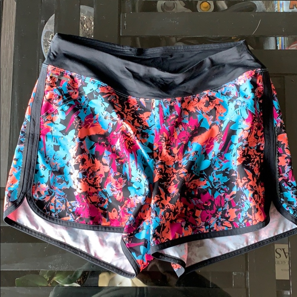 Lolë Athletic Shorts with Lining
